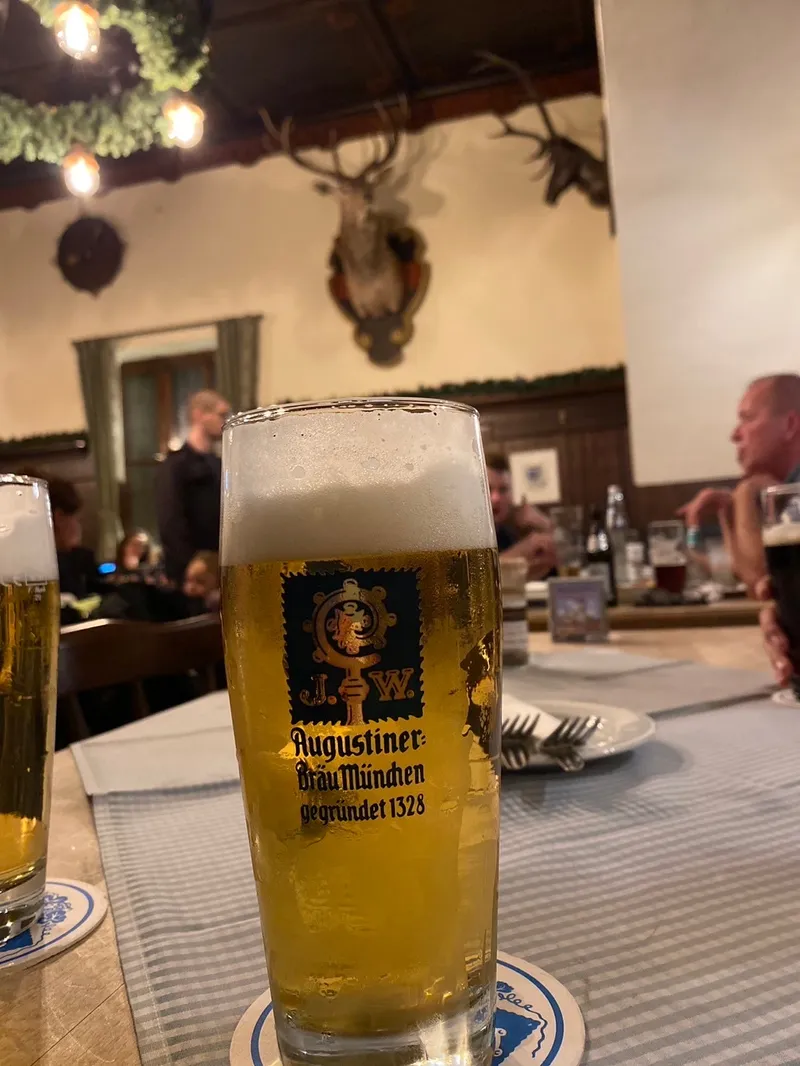 アウグスティーナー