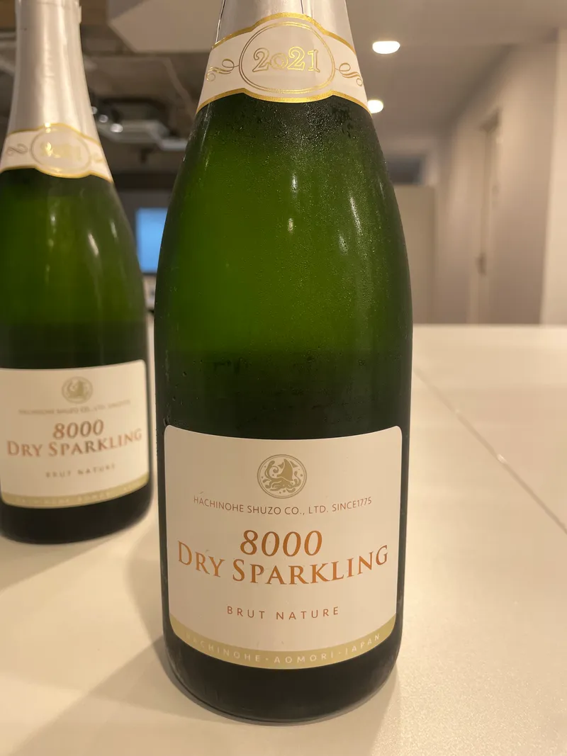 8000 DRY SPARKLING